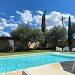 Borgo Luna Bed & Breakfast 4*
