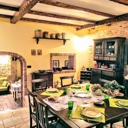 Bed & Breakfast Borgo Luna 4*