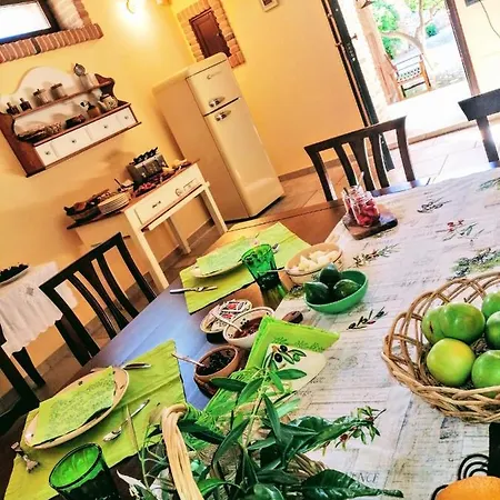 Borgo Luna 住宿加早餐酒店 曼杜里亚