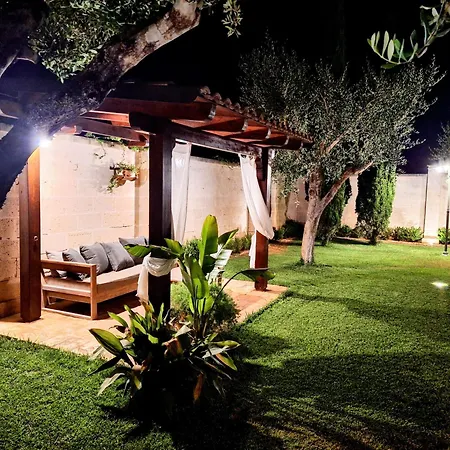 לינה וארוחת בוקר Borgo Luna Appartamenti E Alloggi Adults Only