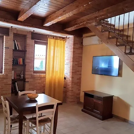 Borgo Luna Bed & Breakfast 4*