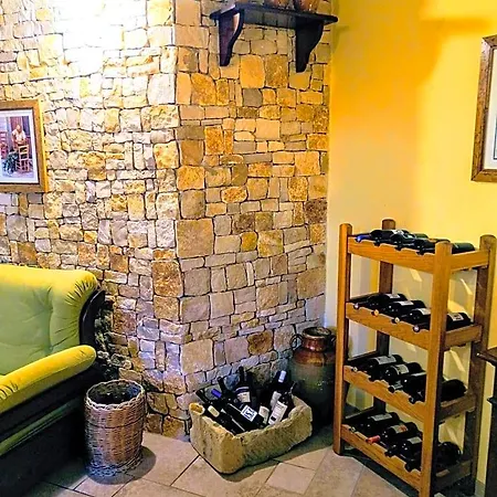 Borgo Luna 住宿加早餐酒店