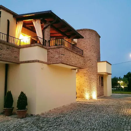 Borgo Luna Appartamenti E Alloggi Adults Only מנדוריה