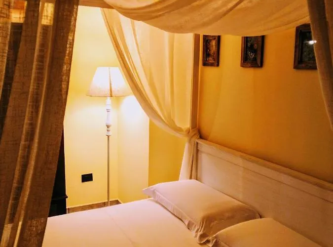 לינה וארוחת בוקר Borgo Luna 4*