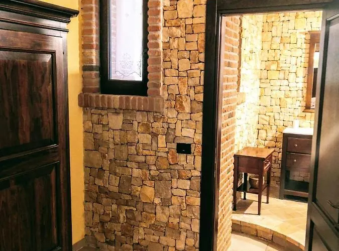 Borgo Luna מנדוריה