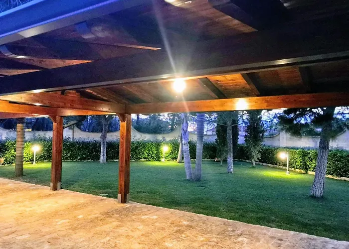 Borgo Luna לינה וארוחת בוקר 4*