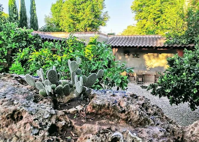 Borgo Luna 4* מנדוריה