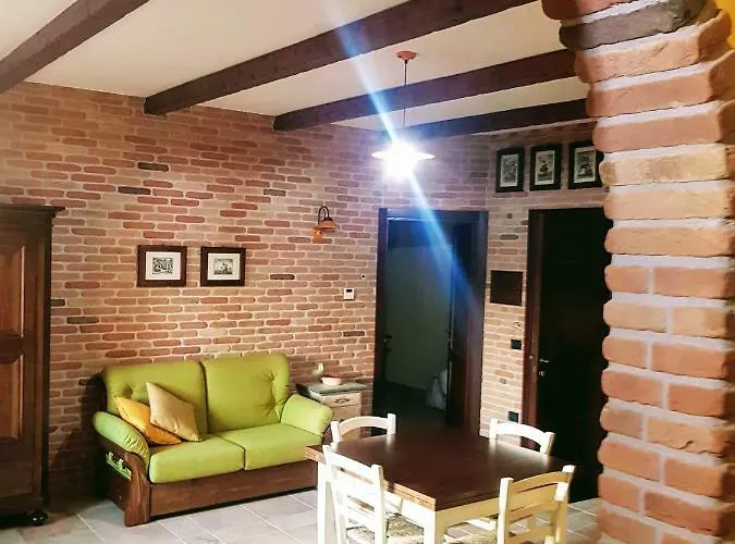 לינה וארוחת בוקר Borgo Luna